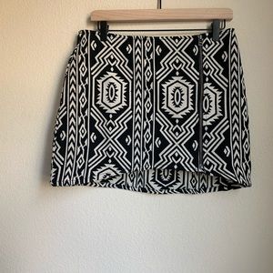 MinkPink Tribal Zipper Mini Skirt size M